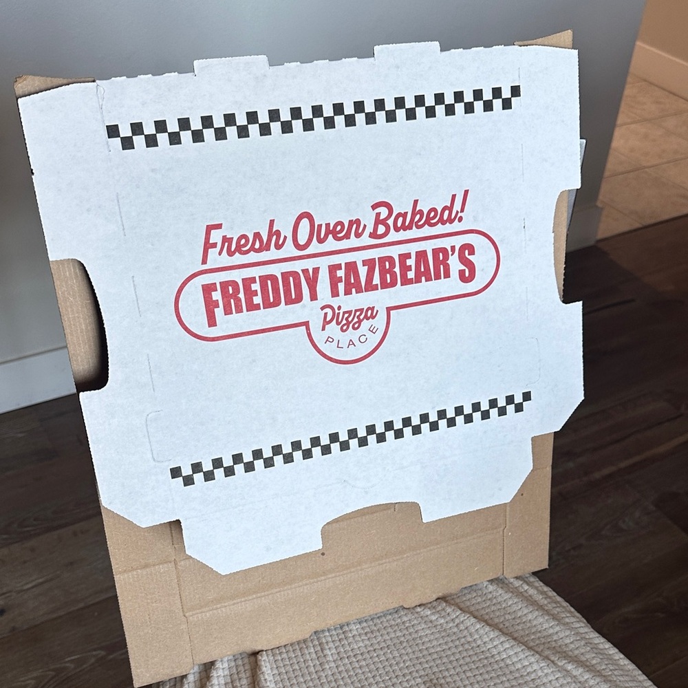 Freddy Fazbear's Pizza Box SDCC 2025